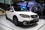  2014北京车展：东南汽车推V6菱仕CROSS