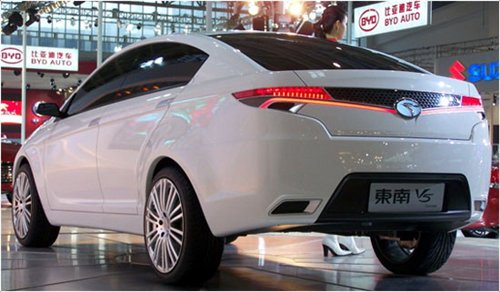 明年北京车展首发 东南将推V5紧凑型车 汽车之家