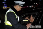  上海试行警务通现场缴费 望3个月后推行全市