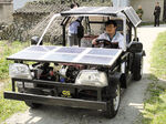  19岁高中生造出太阳能汽车 每天能开70公里