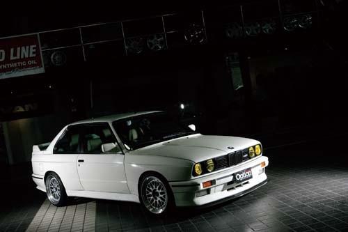 经典宽车体BMW E30 M3